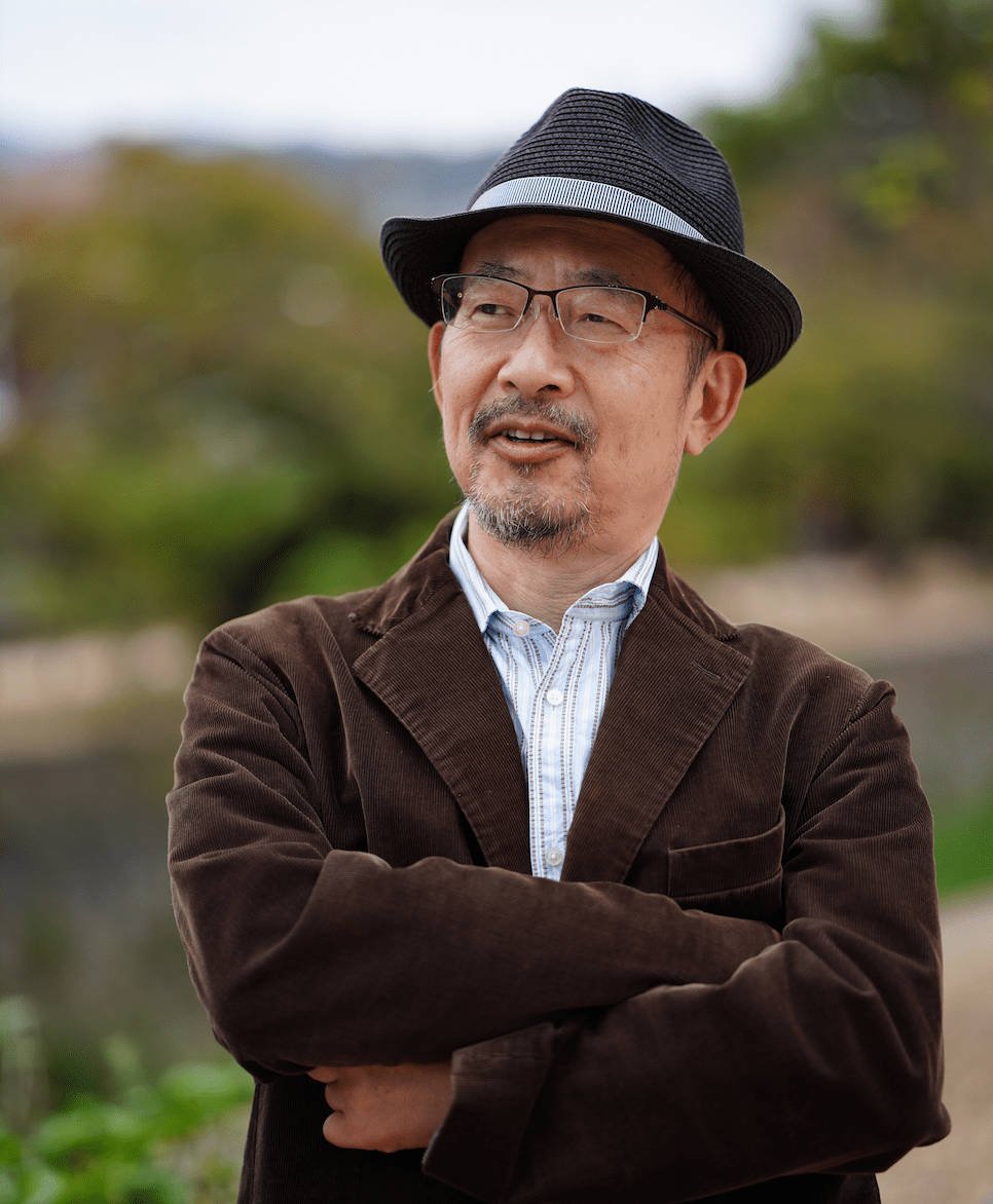貴志謙介
