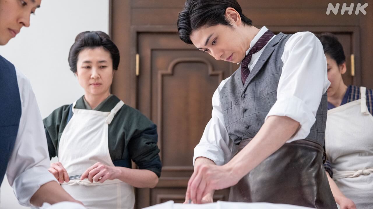 5/25(月)の「風、薫る」りん(見上愛)は、千佳子(仲間由紀恵)の手術に立ち会う。そこで今井(古川雄大)の手術介助を行うフユ(猫背椿)の姿が心に残り……