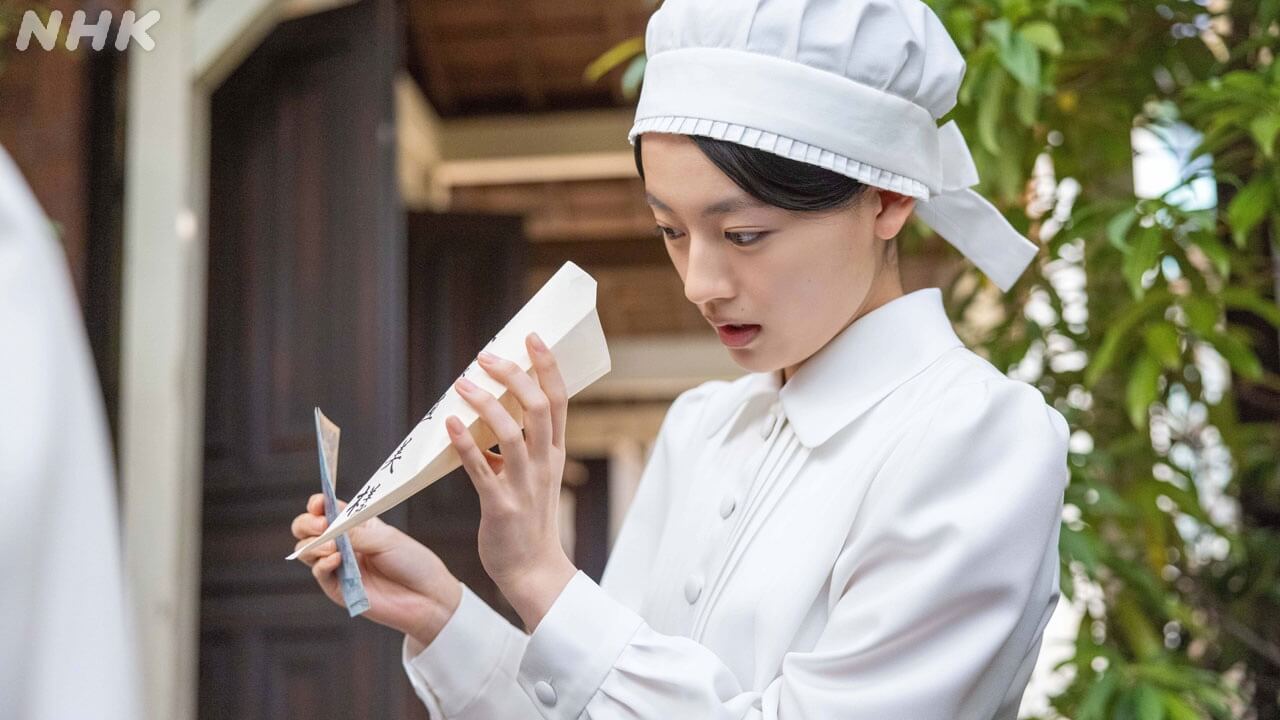 6/23(火)の「風、薫る」りん(見上愛)と直美(上坂樹里)たちは、ツヤ(東野絢香)が授業を受けられるよう動き出す。そして、初めての給料日がやってくる