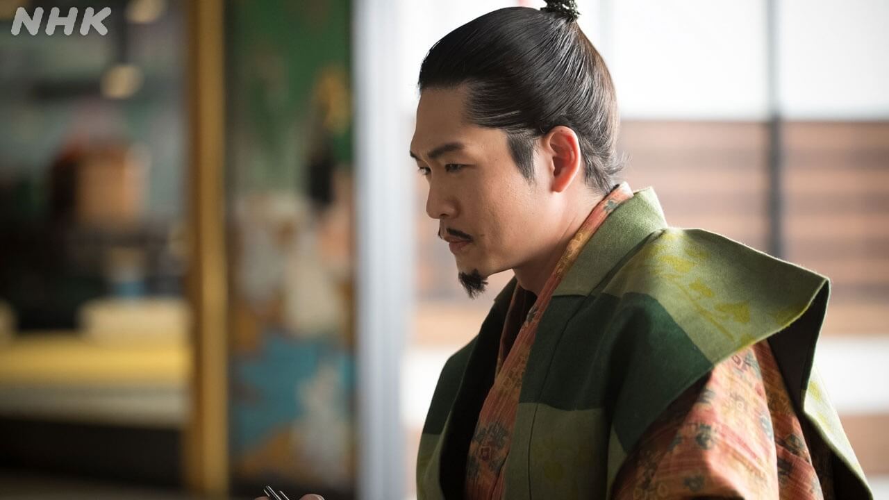 「豊臣兄弟！｣第27回あらすじ　信長(小栗旬)が家康(松下洸平)を接待中、食事に毒が。饗応役の光秀(要潤)は……